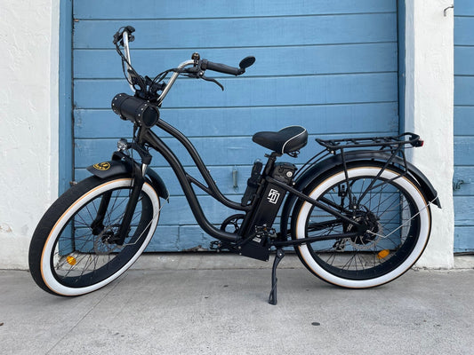 eBike White Trim Quilted Couch Seat for Ebike