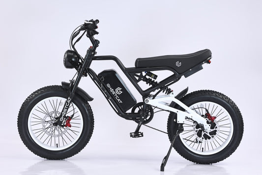 White eMOTO GHOSTCAT F3.2 electric scooter, 1500W model, side view on white background