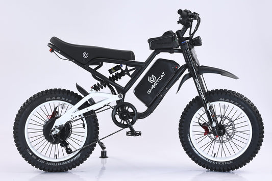 GhostCat F4X Hunter's Edition White, right side view