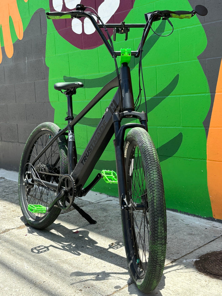 Custom Green Monster 500 w Electric Mountain eBike x